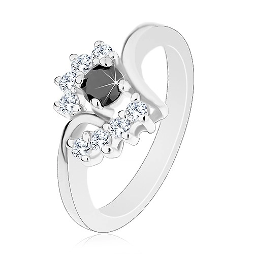 Prsten s lesklými rameny, stříbrný odstín, kulatý černý zirkon, čiré oblouky - Velikost: 48
