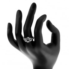 Prsten ve stříbrném odstínu s hladkými lesklými oblouky, černo-čiré zirkony
