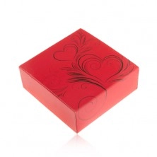 Červená dárková krabička na set nebo náhrdelník, černý srdíčkový potisk