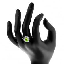Blýskavý prsten s rozdělenými rameny, zirkonový ovál v zelené barvě