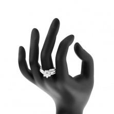 Prsten stříbrné barvy, zářivý kvítek z čirých zirkonků, rozdělená ramena