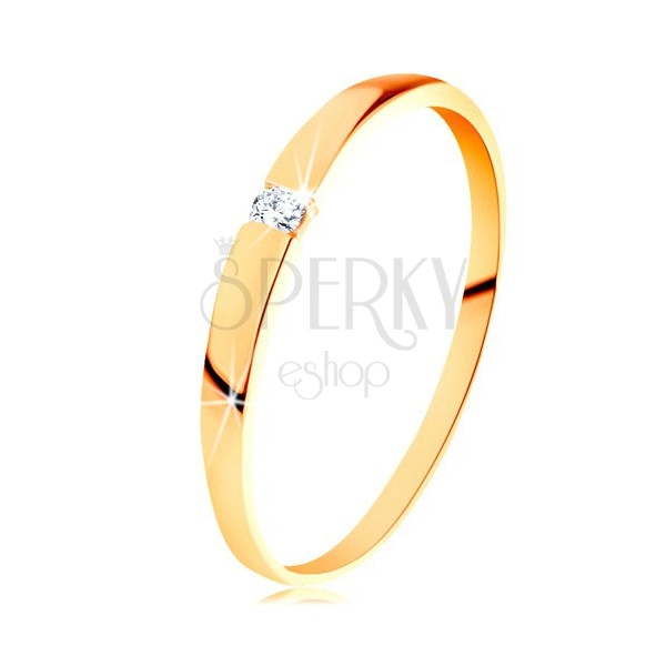 Zlatý prsten 585 - blýskavý diamant čiré barvy, hladká vypouklá ramena