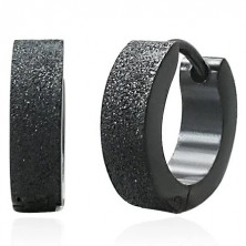 Černé ocelové náušnice - kruhy s pískovaným povrchem, zapínání na kloub