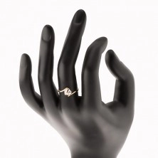 Prsten ze žlutého 14K zlata - čiré zirkonové srdíčko, zahnuté konce ramen