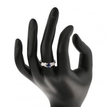 Prsten ze stříbra 925, kulatý tmavomodrý zirkon, čirá blýskavá srdíčka