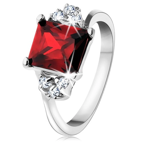 Prsten ve stříbrné barvě, obdélníkový červený zirkon, čiré zirkonky - Velikost: 55