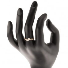 Zlatý prsten 585 s rozdělenými propletenými rameny, čirý zirkon