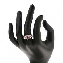 Prsten ve stříbrném odstínu s hladkými lesklými oblouky, barevné a čiré zirkony