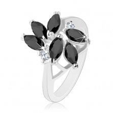 Prsten zdobený broušenými zrnky černé barvy, dva kulaté čiré zirkony