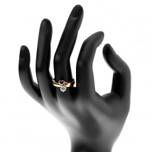 Prsten z chirurgické oceli zlaté barvy, dva obrysy srdcí, čirý zirkon