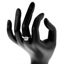 Zásnubní prsten - stříbro 925, lesklá zaoblená ramena, velký čirý zirkon
