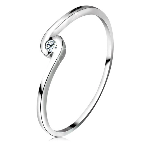 Prsten z bílého zlata 14K - kulatý čirý diamant mezi zahnutými rameny - Velikost: 56