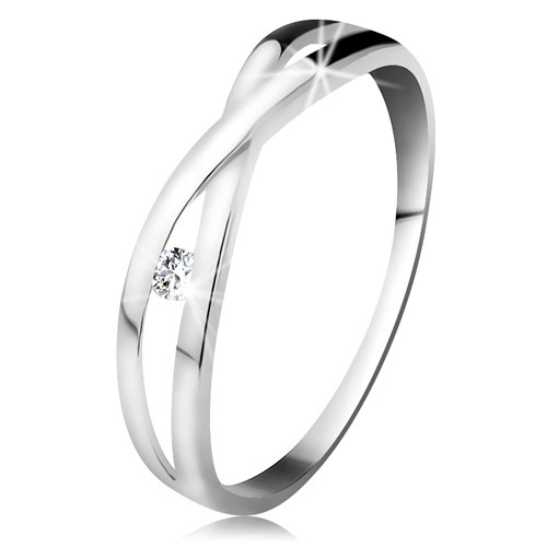 Prsten v bílém zlatě 585 - kulatý diamant čiré barvy, rozdělená překřížená ramena - Velikost: 50