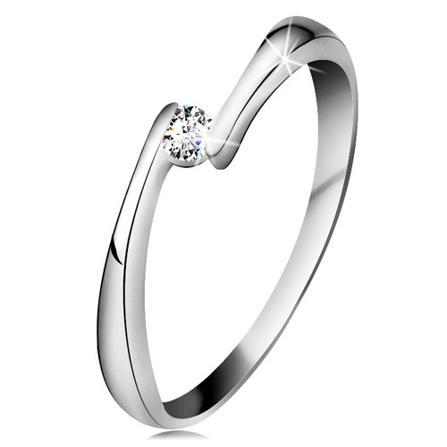 Prsten z bílého 14K zlata - čirý diamant mezi zúženými konci ramen - Velikost: 59