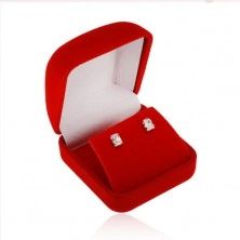 Červená sametová krabička na náušnice nebo přívěsek, zkosená horní část