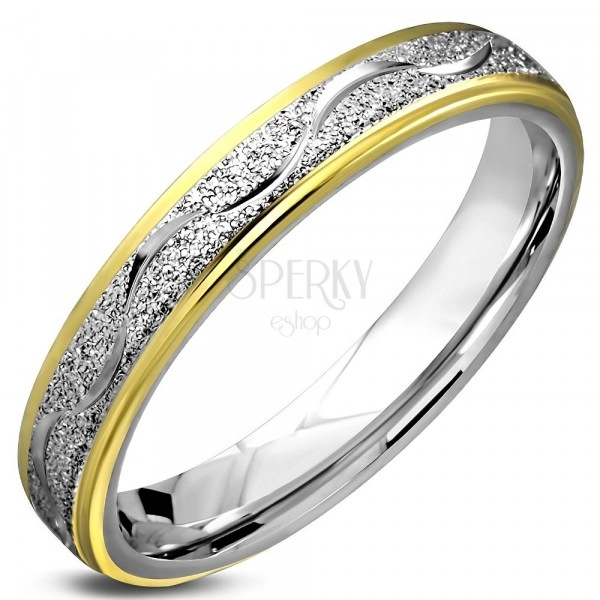 Prsten z chirurgické oceli, pískovaný pás s lesklou vlnkou, okraje zlaté barvy, 4 mm