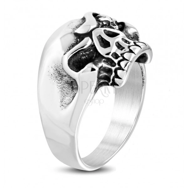 Masivní ocelový prsten, patinovaná lebka s rozzlobeným výrazem