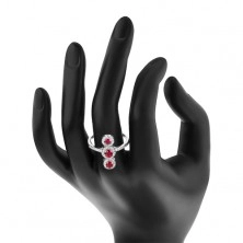 Stříbrný prsten 925, tři tmavě růžové zirkony s čirým lemem