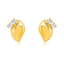 Diamantové náušnice ze žlutého 14K zlata - dva čiré brilianty, lesklý lísteček