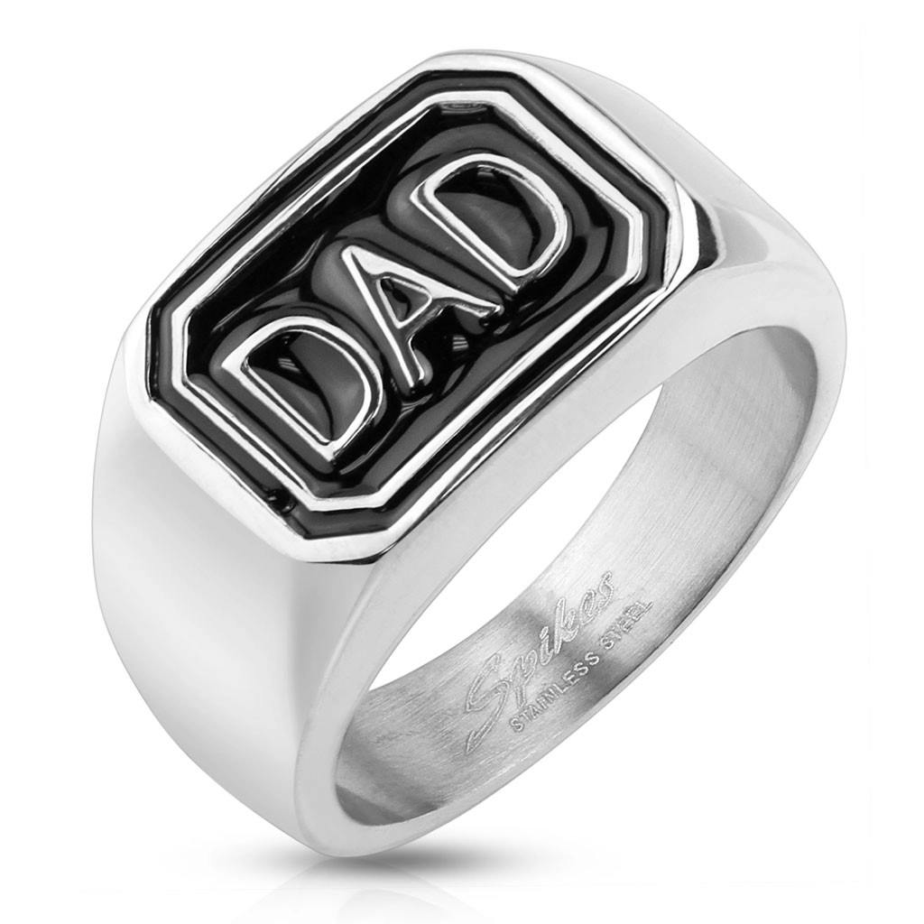 Prsten z oceli 316L stříbrné barvy, černý obdélník s nápisem DAD - Velikost: 60