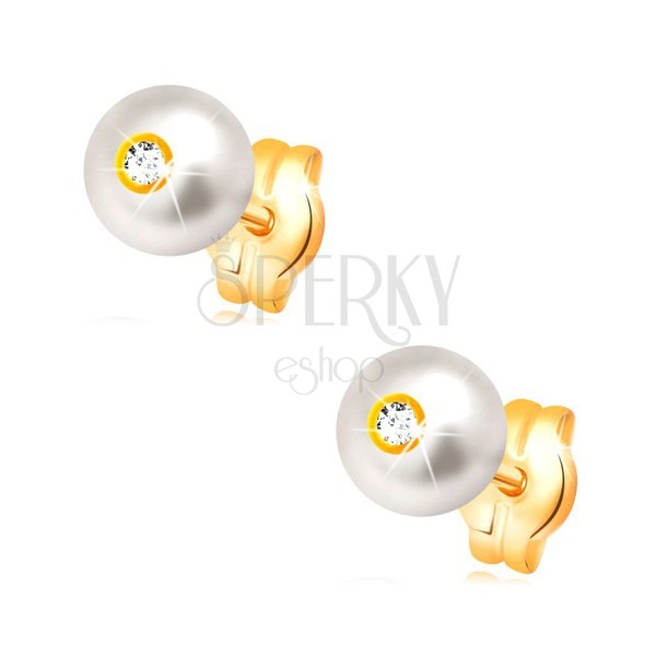 Zlaté náušnice 14K - kulatá bílá perla se vsazeným čirým zirkonem, 5 mm
