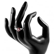 Stříbrný prsten 925, kulatý červený zirkon a čiré zirkony na ramenech