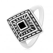 Prsten ze stříbra 925, patinovaný kosočtverec s černou glazurou uprostřed