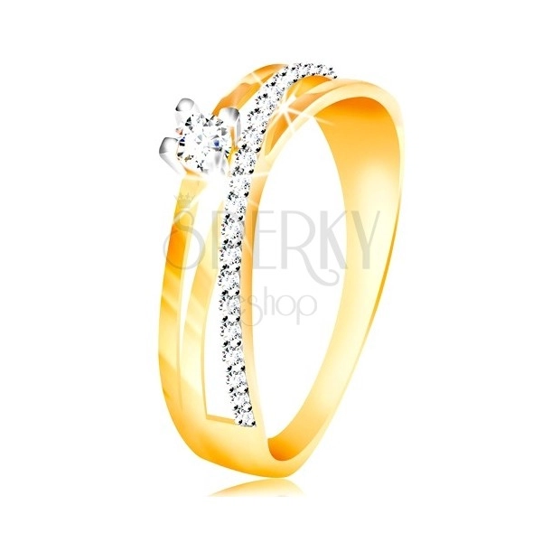 Prsten ve 14K zlatě - šikmá zirkonová linie čiré barvy, kulatý zirkon v kotlíku