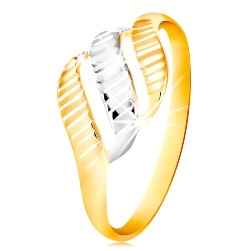 Zlatý prsten 585 - tři vlnky ze žlutého a bílého zlata, blýskavé zářezy - Velikost: 53