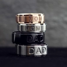 Ocelový prsten ve stříbrném odstínu s nápisem DAD, 8 mm
