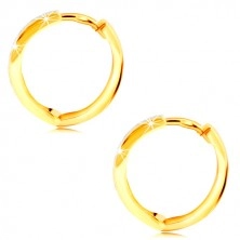 Náušnice ve 14K zlatě - úzký kruh, broušený pás z bílého zlata, lesklé plošky