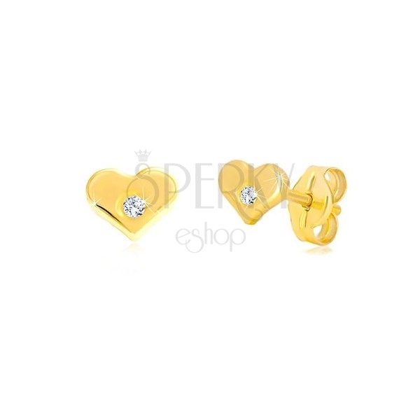 Diamantové náušnice ze žlutého 14K zlata - lesklé srdíčko s briliantem