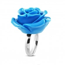 Prsten z chirurgické oceli - růže v rozkvětu, lesklá modrá pryskyřice