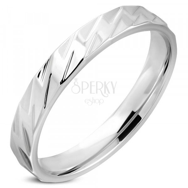 Prsten stříbrné barvy z chirurgické oceli - lesklé kosodélníky, 4 mm