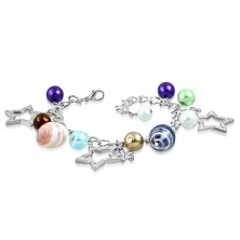 Náramek - syntetické perly, dvoubarevné korálky, kontury hvězd a květy