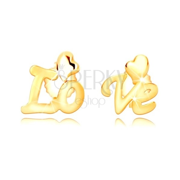 Náušnice v 9K žlutém zlatě - rozdělený nápis "Love", nepravidelná srdíčka, puzetky