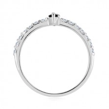 Stříbrný 925 prsten - úzká ramena, zirkonové zrnko černé barvy, čiré zirkonky