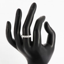 Stříbrný prsten 925 - úzká lesklá ramena, pět blýskavých zirkonů v kotlíku