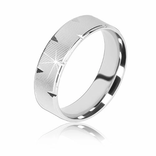 Stříbrný prsten 925 - vroubkovaný povrch, lesklé trojúhelníkové zářezy, 6 mm - Velikost: 64
