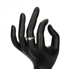 Stříbrný prsten 925 - kulatý čirý zirkon, úzká ramena se zirkony, šíp