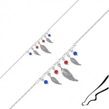 Náramek na nohu ze stříbra 925 - tři pírka, čtyři kuličky červené a modré barvy