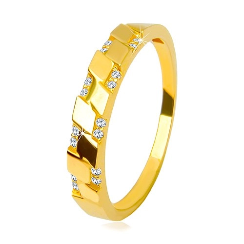 Prsten ve žlutém 14K zlatě - třpytivé kulaté zirkonky, motiv kosočtverců - Velikost: 59