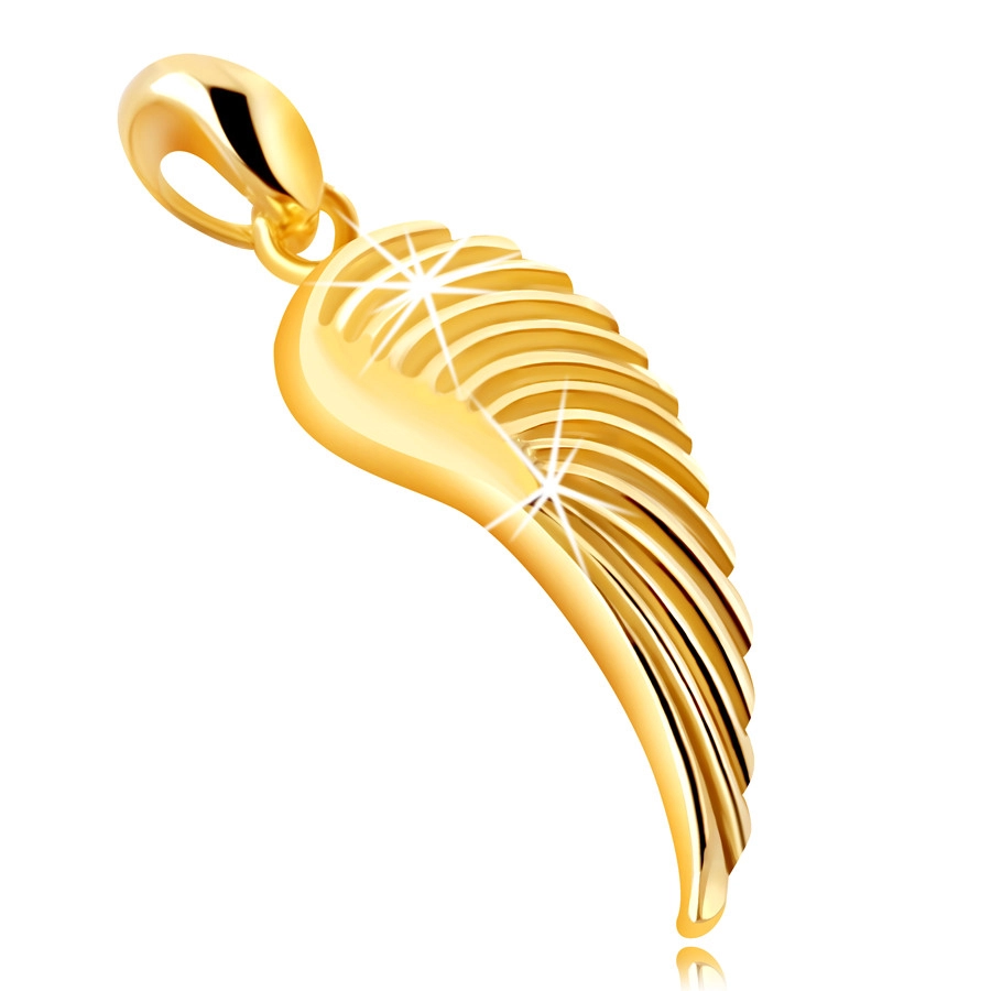 Přívěsek ze žlutého 585 zlata - andělské křídlo, lesklý gravírovaný povrch