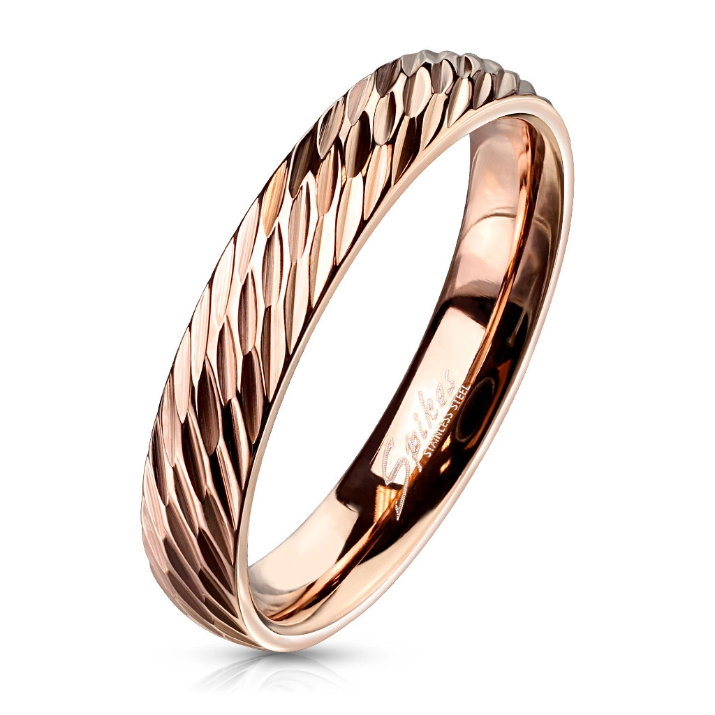 Ocelový prsten v měděném odstínu - hluboké diagonální zářezy, zrníčka, 4 mm - Velikost: 59