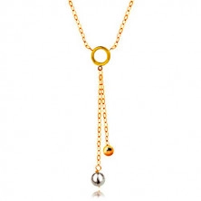 Zlatý 14K náhrdelník - bílá perla a lesklá kulička na řetízcích, plochý kroužek