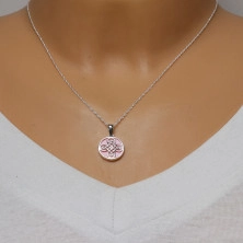 Stříbrný 925 náhrdelník - přívěsek ve tvaru kruhu, keltský motiv, růžový podklad