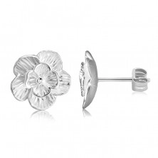 Náušnice z 925 stříbra - rozkvetlý květ, struktura na okvětních lístcích, puzetky
