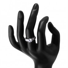 Stříbrný 925 prsten, zásnubní - dva pásy zirkonů, kulatý broušený zirkon uprostřed