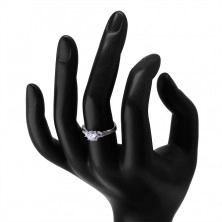 Prsten z 925 stříbra - třpytivé čiré zirkony, úzká lesklá ramena vykládaná zirkony