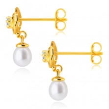 Diamantové náušnice ve 14K žlutém zlatě - briliant, květ s okvětními lístky, bílá sladkovodní perla
